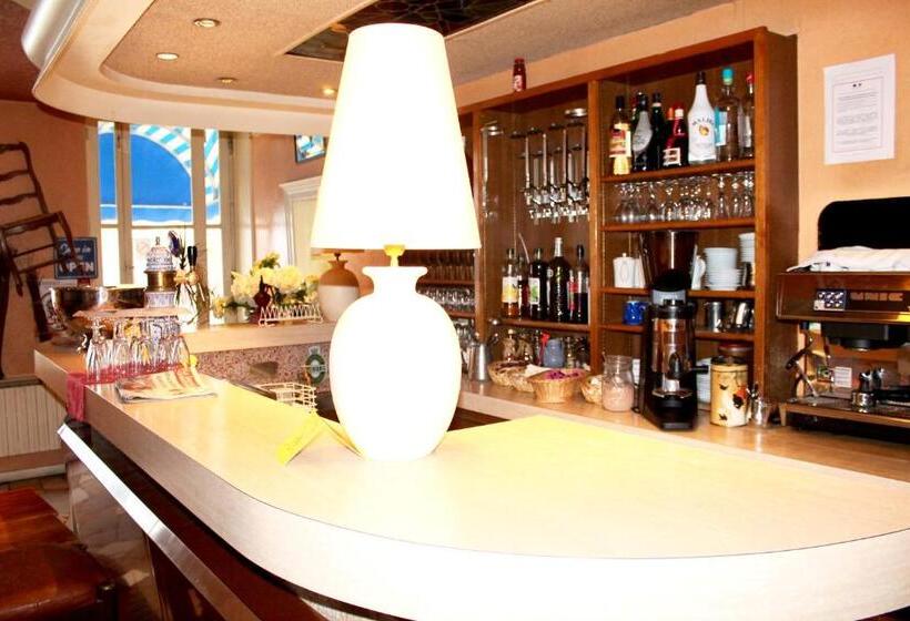 هتل Logis Grand Hôtel De L Europe