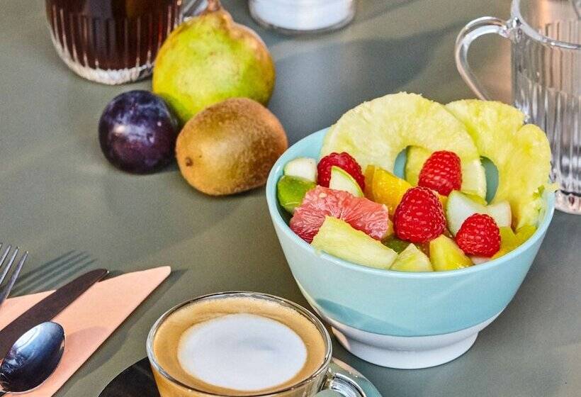هتل Mercure Paris Orly Airport
