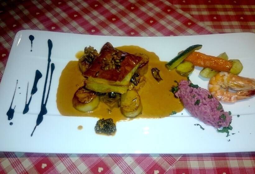 هتل Logis Hôtel Au Cerf d'Or