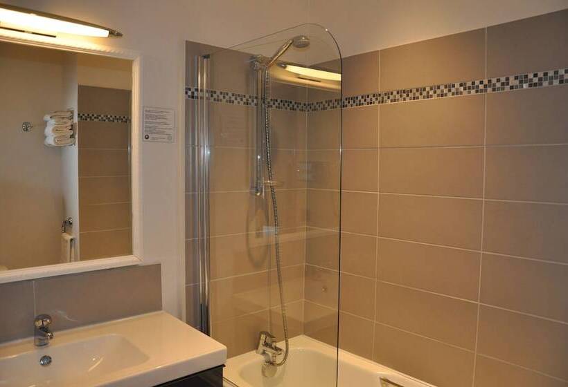 فندق The Originals City, Hôtel la Reine Jeanne, Orthez