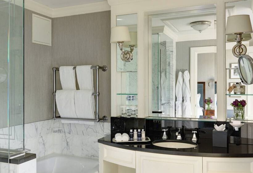 ホテル The Shelbourne, Autograph Collection