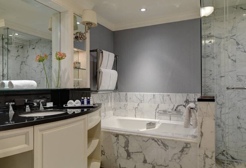 ホテル The Shelbourne, Autograph Collection