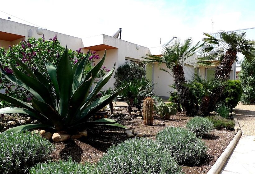 מוטל Amerique Hotel Palavas   Piscine   Plage