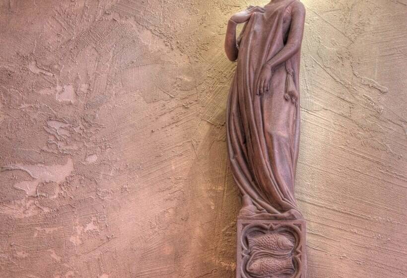 هتل Cathedrale