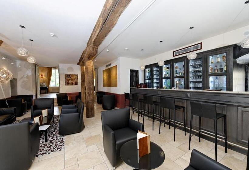 호텔 Chateau De Pizay