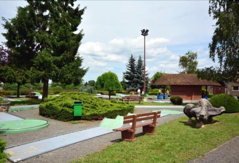 בית מלון כפרי Logis Hôtel Des Lacs Paris Sud