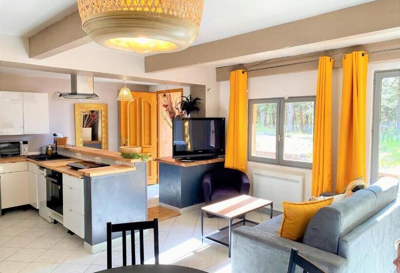 호텔 Domaine Du Val De Sault