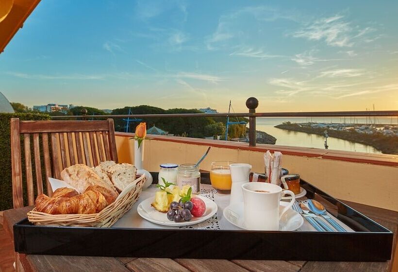 هتل Ermitage De L Oasis & Spa  Cannes Mandelieu