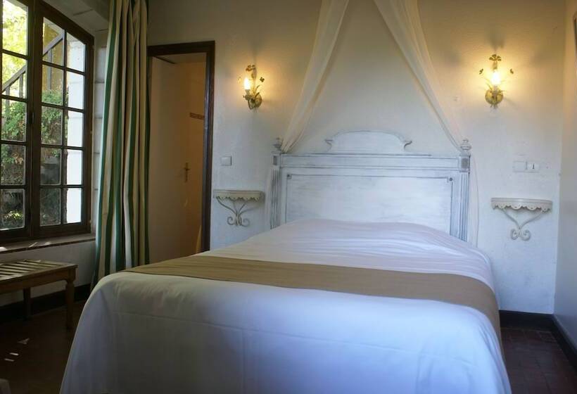호텔 Hostellerie Du Château De L Isle