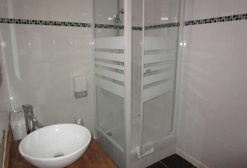 هتل Hôtel Concorde Béziers