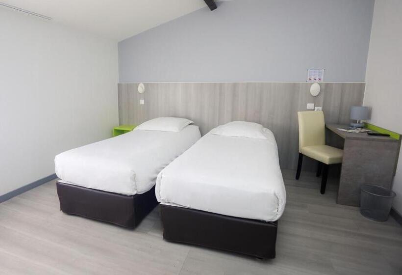 ホテル Hôtel Le Cheval Blanc