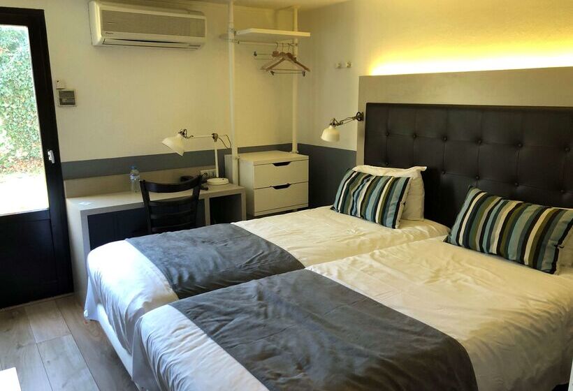 هتل Kyriad Argenteuil