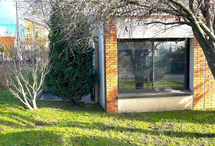 هتل Kyriad Argenteuil