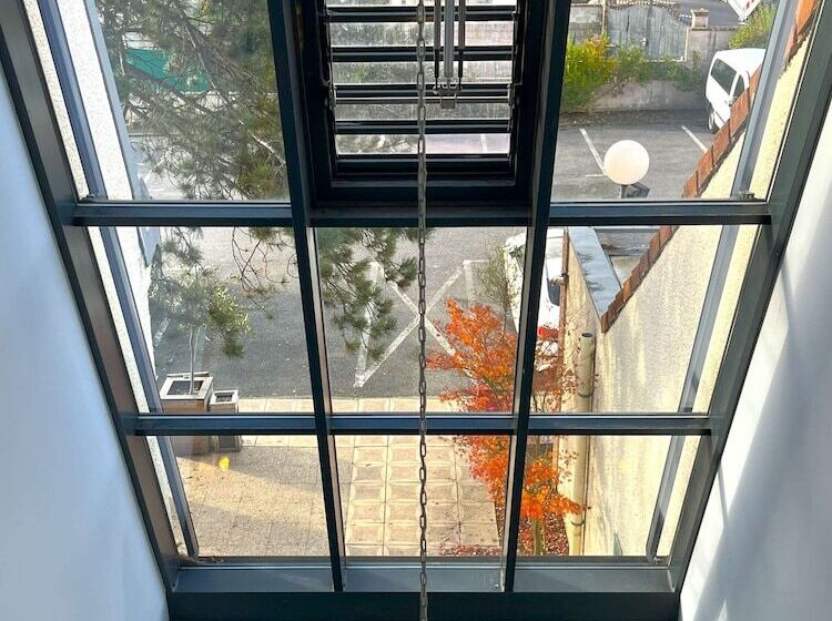 هتل Kyriad Argenteuil