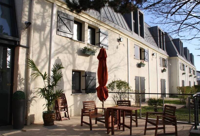 هتل Kyriad Argenteuil