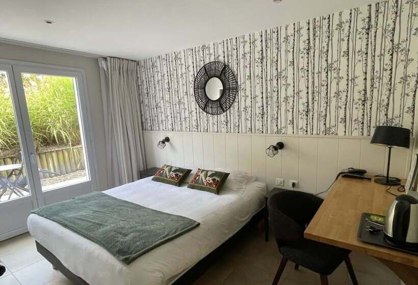 호텔 Le Clos Du Pontic Logis Et Cit