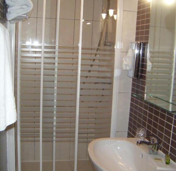 בית מלון כפרי Logis   Hôtel & Restaurant Le Bellevue