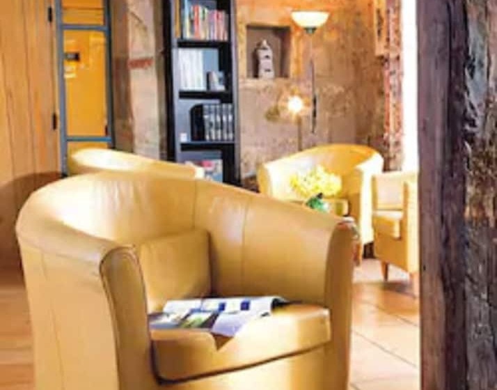 בית מלון כפרי Logis La Garissade