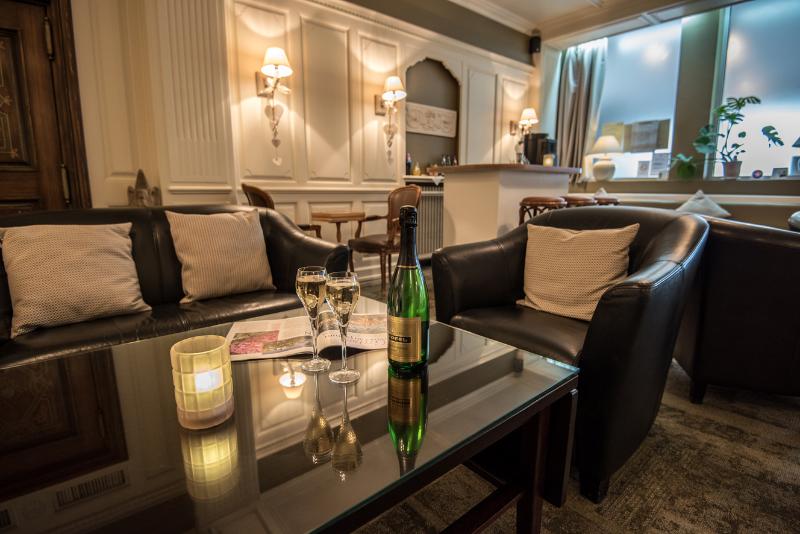 בית מלון כפרי Hôtel Le Bristol Strasbourg Gare