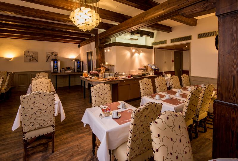 בית מלון כפרי Hôtel Le Bristol Strasbourg Gare