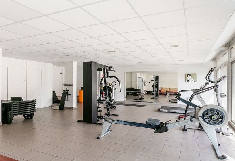 هتل Vacanceole  Residence Le Saint Clair