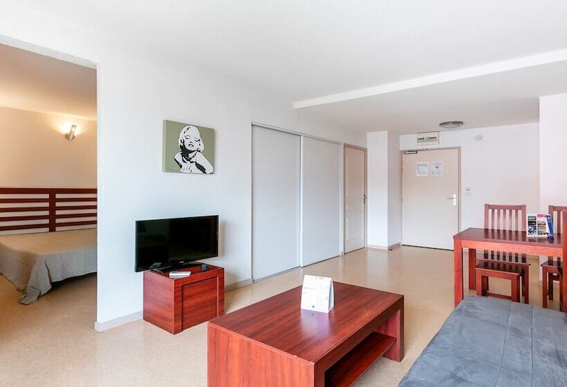 هتل Vacanceole  Residence Le Saint Clair