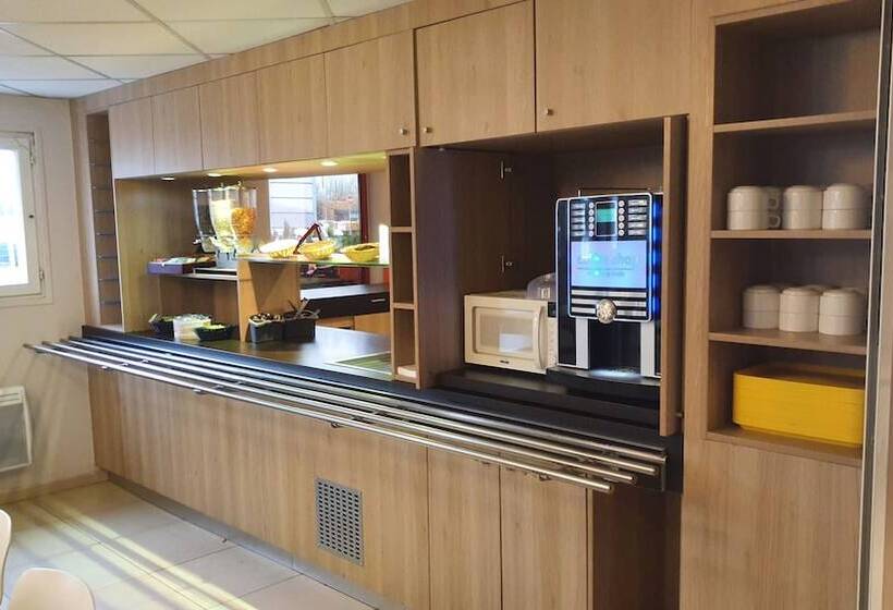 Welcomotel Coignières