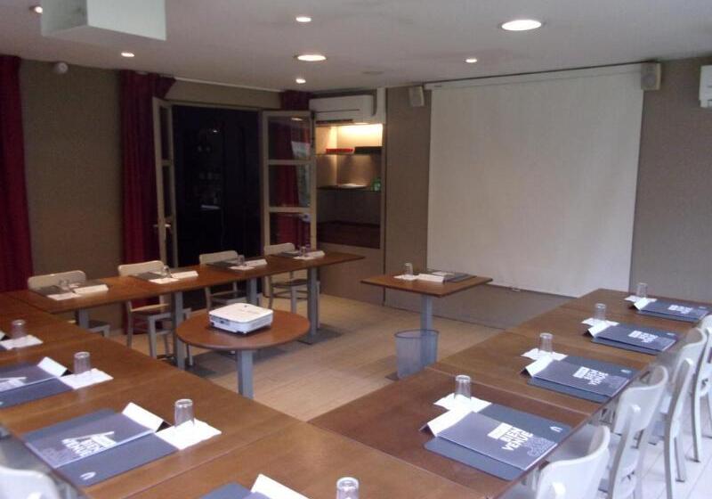 Campanile Hotel Chantilly