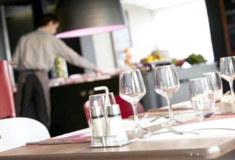 Отель Campanile Lille Sud  Chr