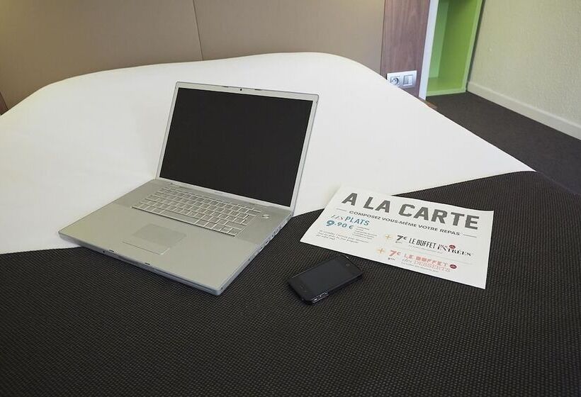 هتل Campanile Lille Sud Chr