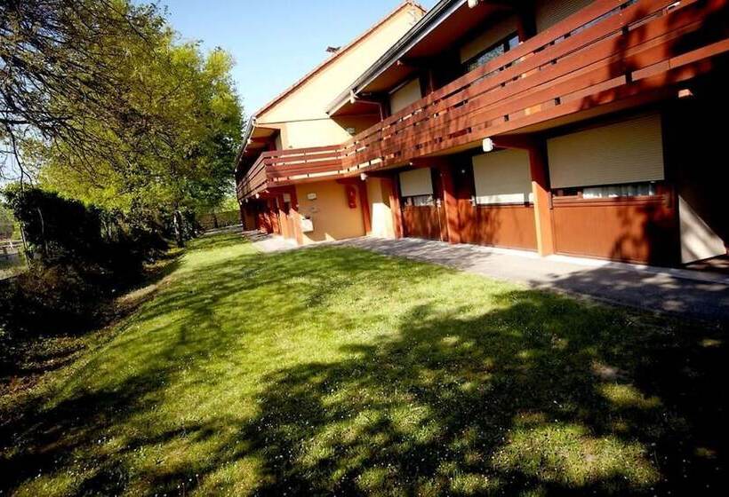 ホテル Campanile Sable Sur Sarthe  Vion