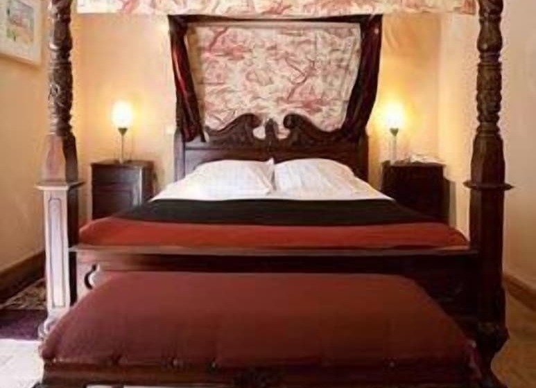 Отель Hostellerie Les Hauts De Sainte Maure