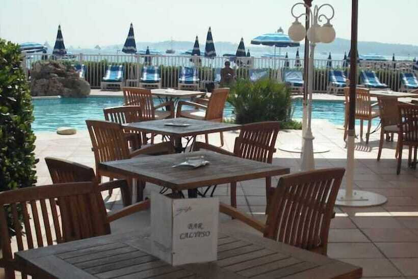 ホテル Hôtel Giraglia
