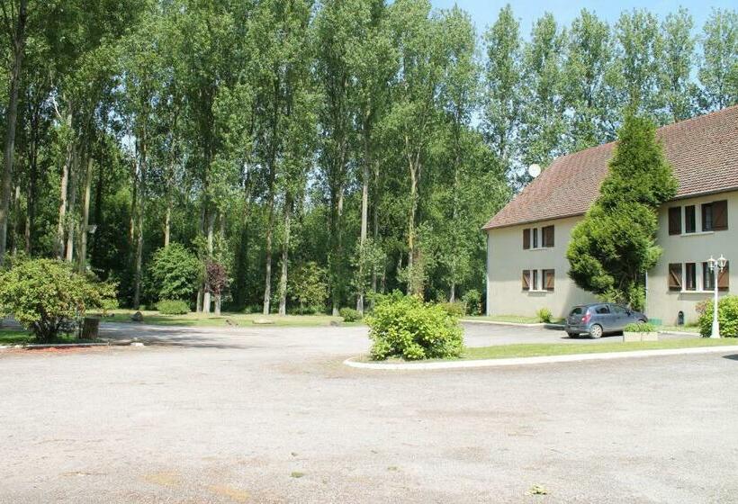ホテル Hôtel La Peupleraie