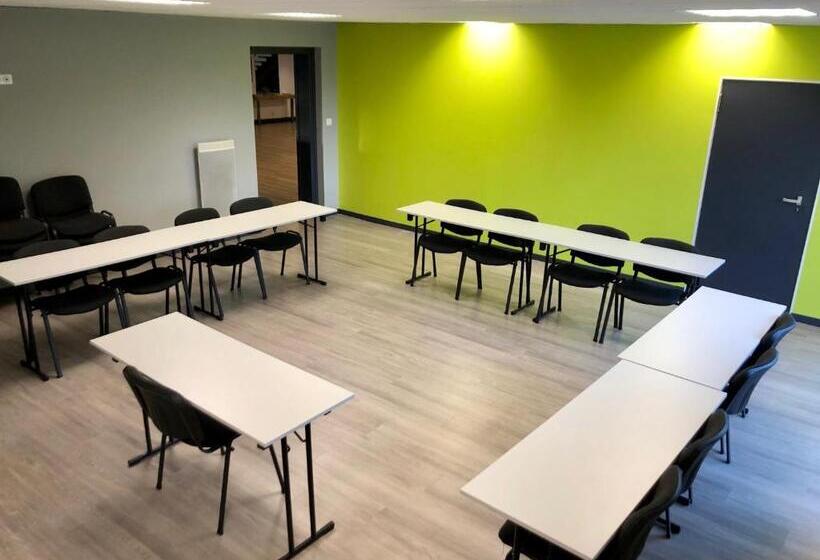 בית מלון כפרי Ibis Budget Brest Sud Plougastel
