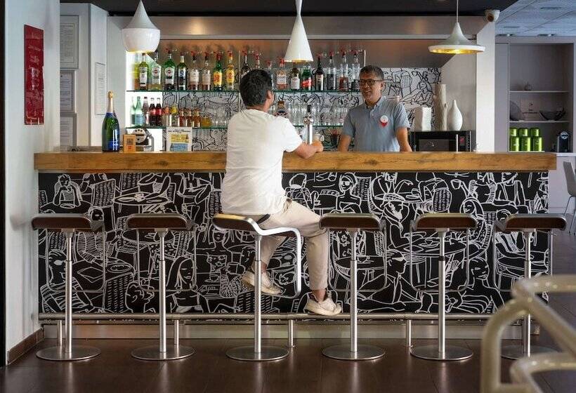 هتل Ibis Epernay Centre Ville