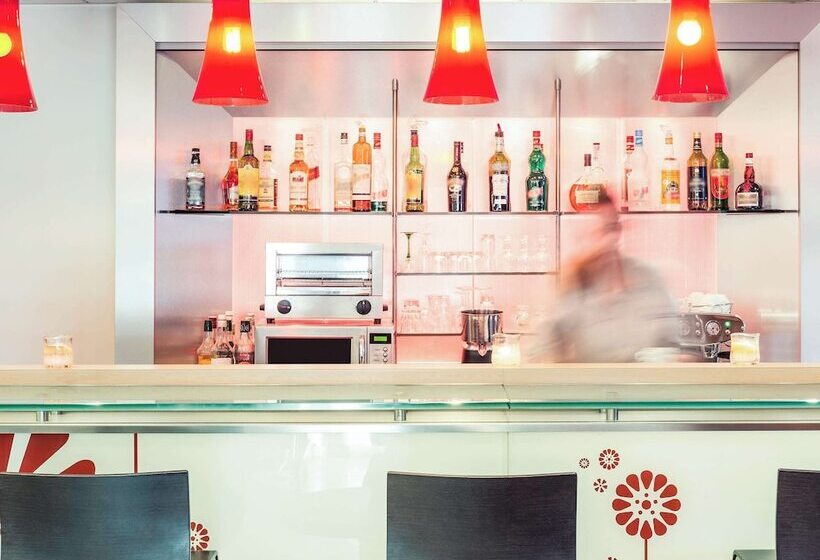 ホテル Ibis Epinay Sur Seine   Gennevilliers