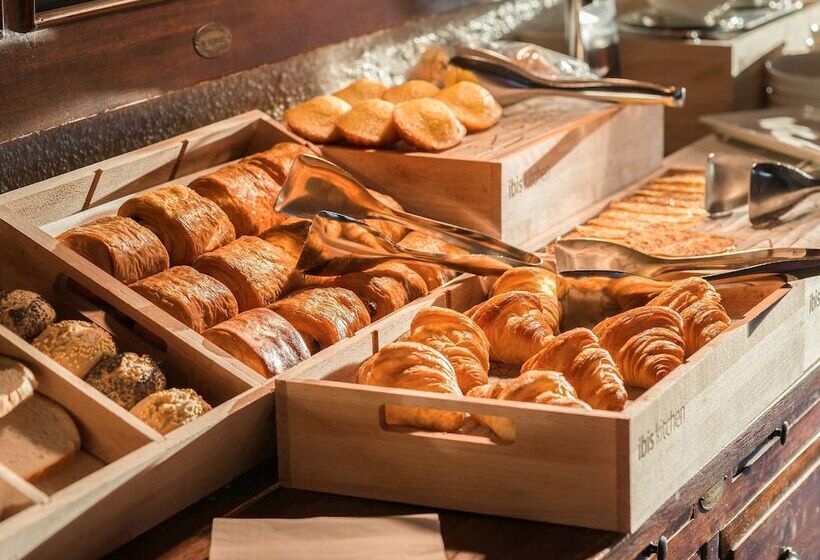 בית מלון כפרי Ibis Moulins