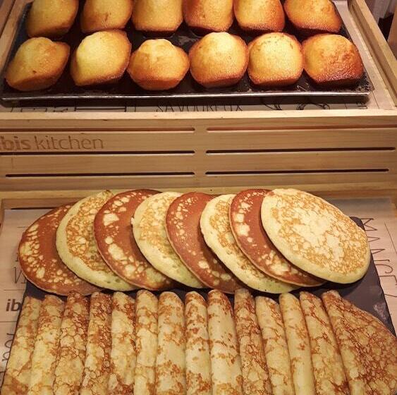 ホテル Ibis Nemours