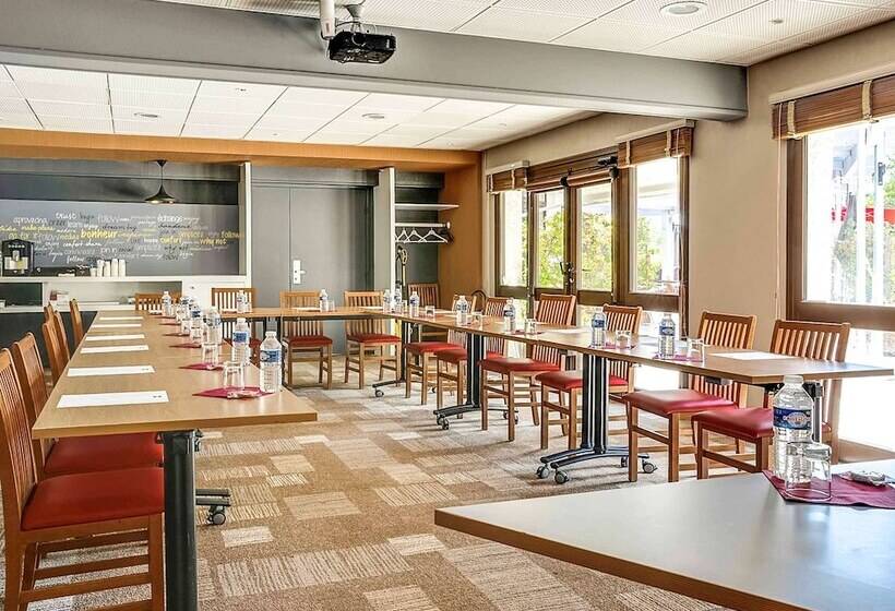 فندق Ibis Salon De Provence