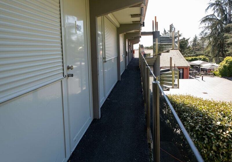 فندق Kyriad Lyon Sud  Sainte Foy