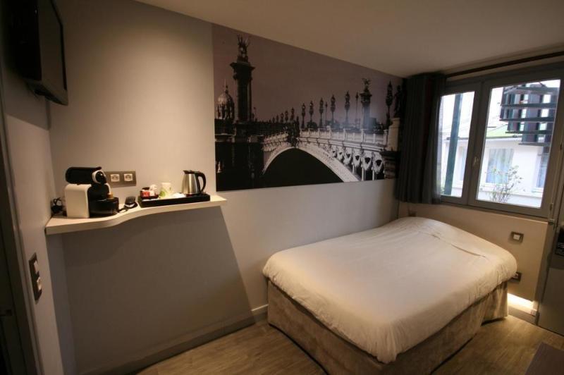 Otel Kyriad Paris 12 Nation