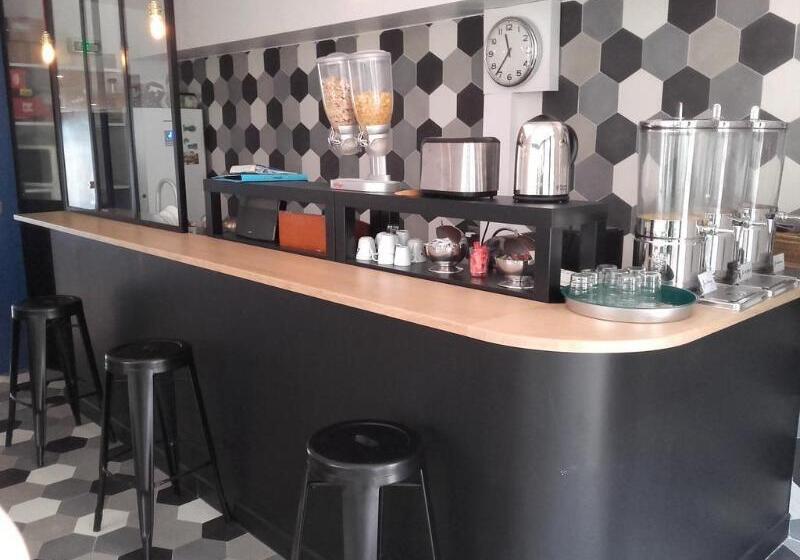 Otel Kyriad Paris 12 Nation