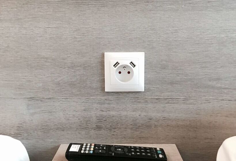 호텔 Kyriad Valenciennes Sud  Rouvignies