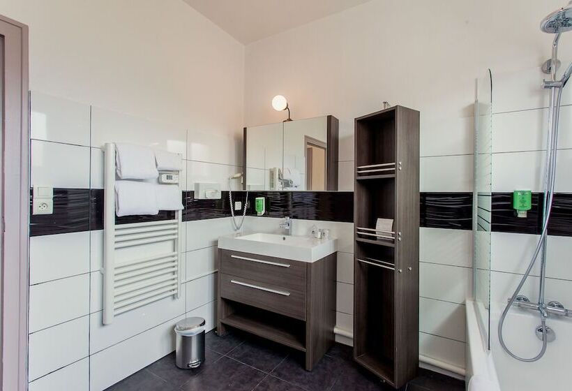 酒店 The Originals City, Hôtel De L Europe, Saintnazaire