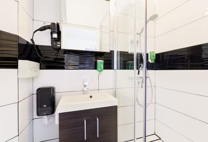 酒店 The Originals City, Hôtel De L Europe, Saintnazaire