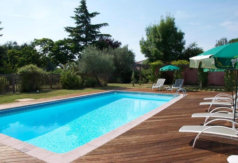 ホテル Hôtel Le Barry, Toulouse Nord