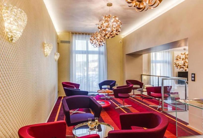 בית מלון כפרי Hôtel Le Châteaubriant