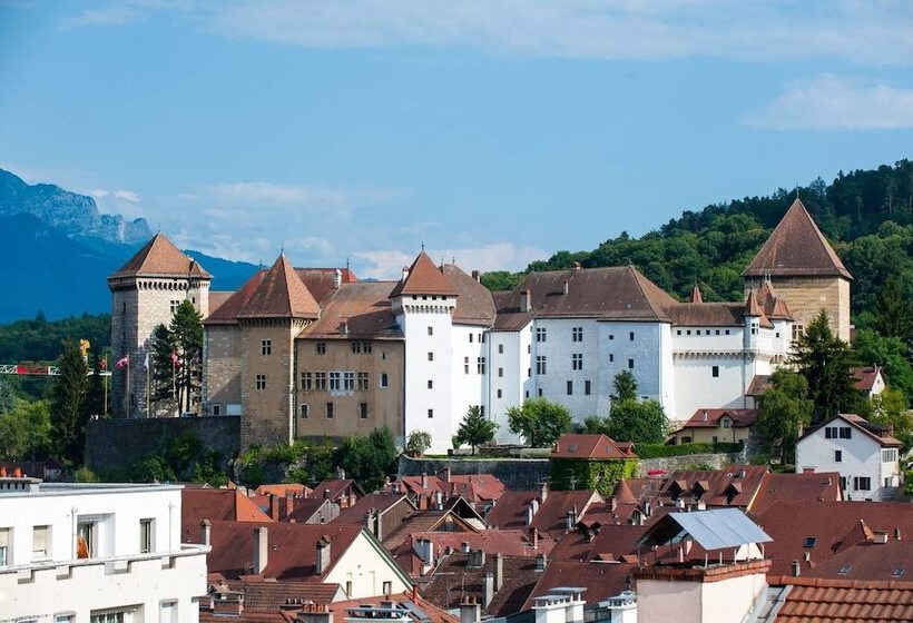 هتل Hôtel Mercure Annecy Sud