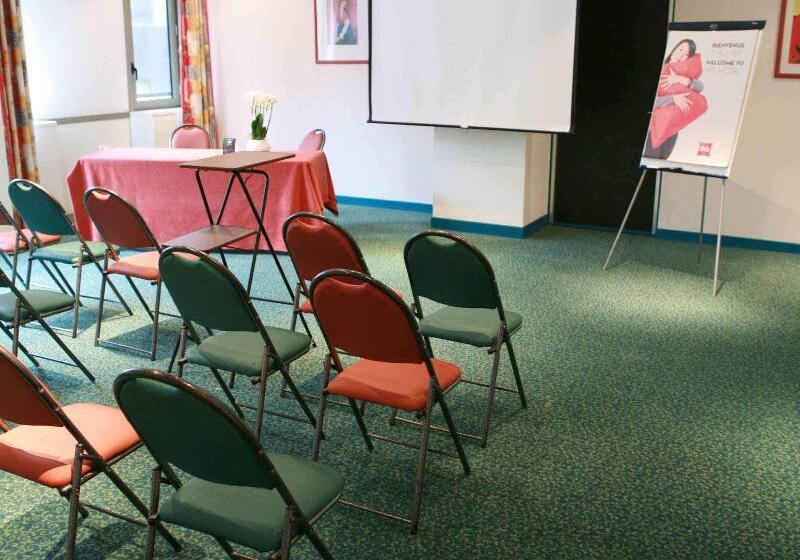 فندق Ibis Chateauroux